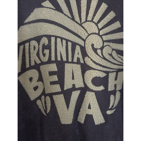 Vintage  Virginia Beach VA Sweatshirt Large - Faded Distressed Crewneck Purple - Picture 2 of 6